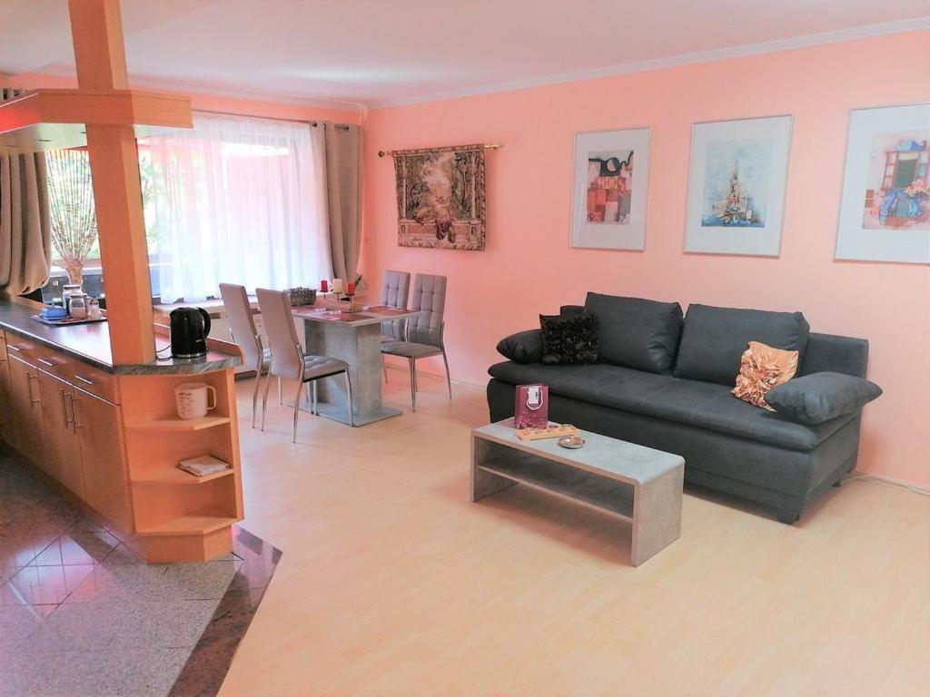 Top Ferienwohnung Mit Tiefgaragenstellplatz, Auch Fuer Laengere Aufenthalte Sasbachwalden Extérieur photo